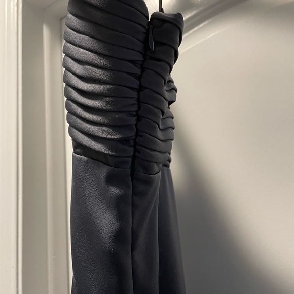 BCBGMaxazria Satin Gunmetal Beaded Maxi Gown Size 2 - Picture 5 of 7